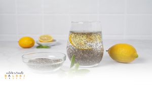 دانه چیا در آب با ترکیب لیمو تازه | بالسی مارکت