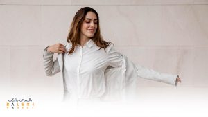 استایل کردن پیراهن سفید دکمه‌دار | بالسی مارکت