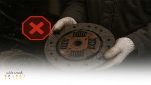  عادات نادرست رانندگی که باعث جا نرفتن دنده می‌شوند 