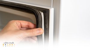 تغییر شکل اولیه لاستیک درب یخچال و خم شدن آن | بالسی مارکت